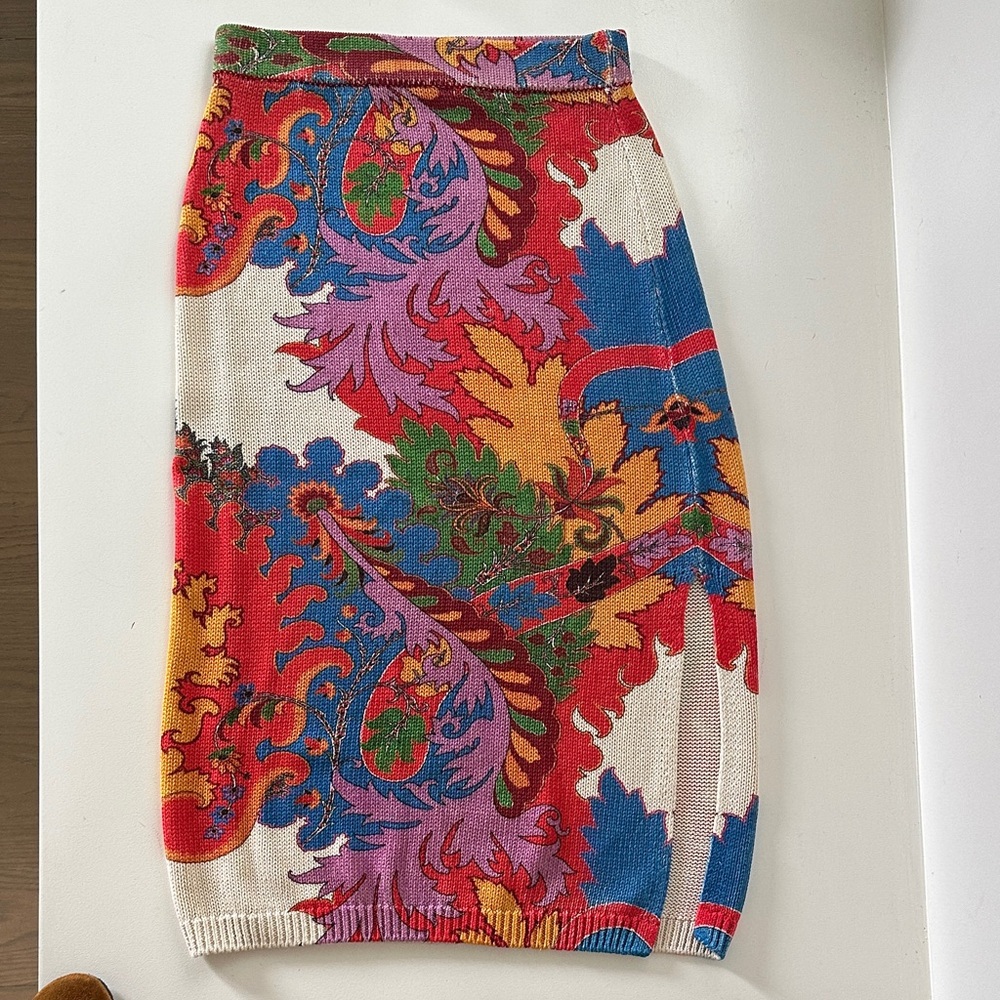 Stunning Etro Paisley Silk and Linen Knit Pencil Skirt